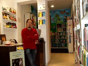 Mariano Vega -Librería La Clandestina